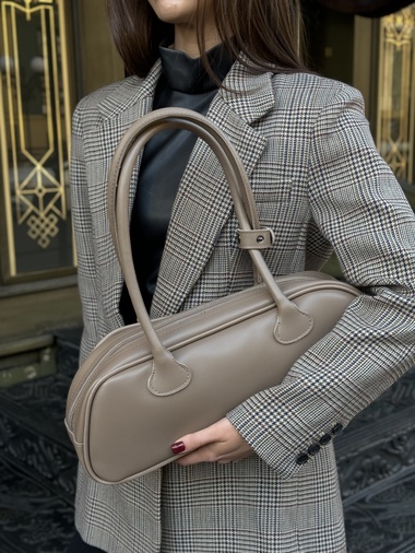 Жіноча сумка «Такса» беж